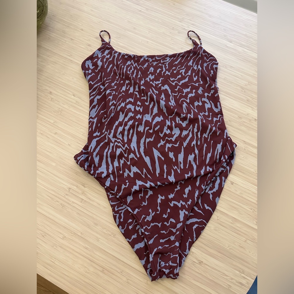 Madewell Maroon and Light Gray Patterned One-Piece Swimsuit
